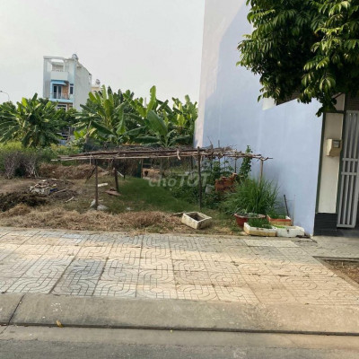 168m2 đường 6m gần chợ thị trấn giá 577Tr, có sổ