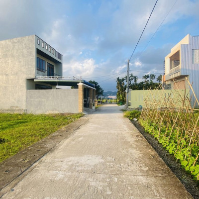 Cần bán lô đất để dành 140m2 Khu 1 Ái Nghĩa 900Tr