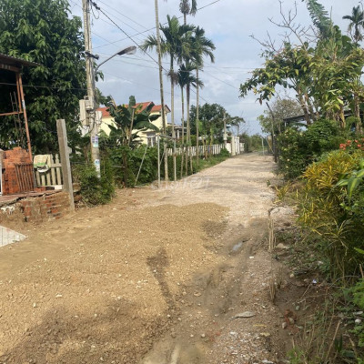 Bán đất gần chợ Hà Mật,kdc đông đúc giá 500tr