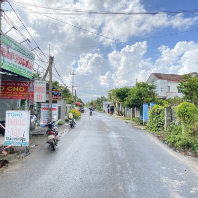 Cần bán gấp đất gần trạm thu phí đường lớn chỉ 799