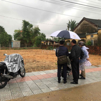 CẦN BÁN GẤP LÔ MẶT TIỀN TT ĐIỆN BÀN GIÁ NHỈNH 1TỶ