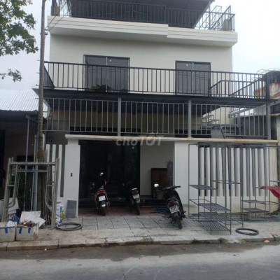 Cho thuê một phần nhà mặt tiền Trần Văn Dư