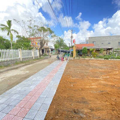 CC cần bán lỗ lô đất ngay cạch chợ đường 20.5m