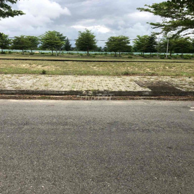 125m2 kdt 7b sau lưng cocobay cần tiền côg chứg nh