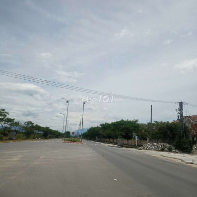 ĐẤT ĐẤU GIÁ NHÀ NƯỚC NGAY T.Tâm HÀNH CHÍNH HUYỆN