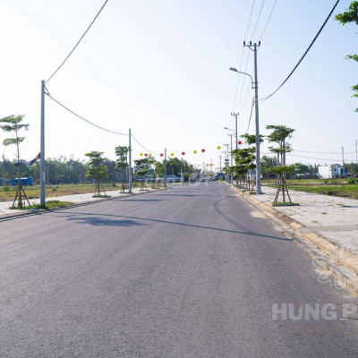 Rớt sàn chứng khoán bán gấp - Đất đẹp đường 20m5