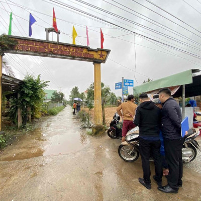 Bán đất Điện Bàn giá sụp hầm - Mặt tiền kinh doanh