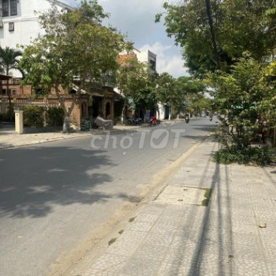 Bán đất mặt tiền Nguyễn Du, Hội An. Vị trí đắc địa