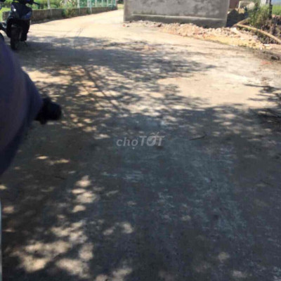 Đất Tứ Ngân đường bê tông 4m