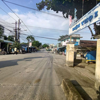 Bán nhanh lô quá rẻ, đẹp, gần chợ, trường học