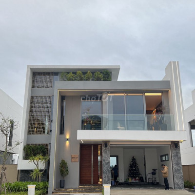 Bán Biệt Thự Ven Biển Đà Nẵng dọn vào đón tết 2023