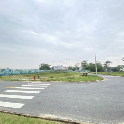 Lô Gốc 2 MT mặt Sông Cổ Cò - Gần Biển, Giá sụp hầm