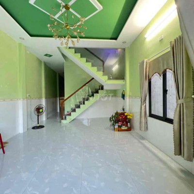 Chính chủ bán nhà mặt tiền 2 tầng 4 p.ngủ sẳn sổ