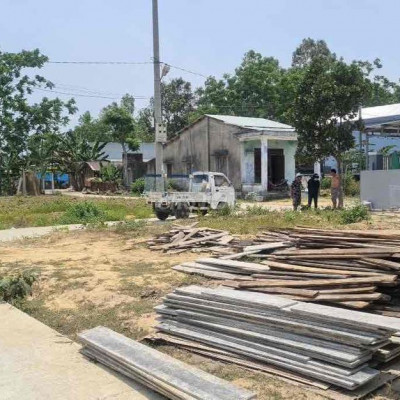 vài lô giá rẻ, đẹp khi đất đang đứng chủ cần bánlỗ