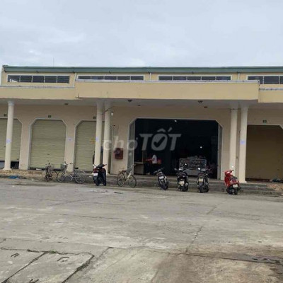 căn kiot chợ Đầu Mối Điện Ngọc giá 180trieu