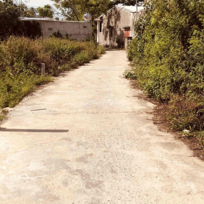 cần bán 2 lô đất Điện Ngọc gần ngã 3 cây xoài