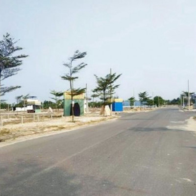 Mình cần bán lô đất gần ngay Cocobay.