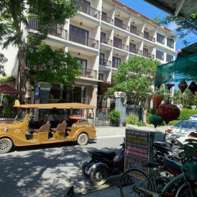 Bán nhà . Phù hợp kinh doanh SPa shop