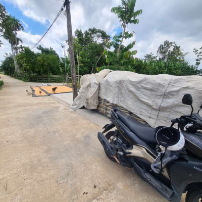 Điện trung lô đôi 300m2 đường 5m sát Đt610B