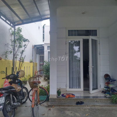 Nhượng lại nhà 2pn gần chợ Bà Lê