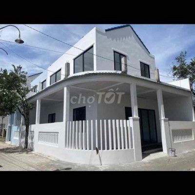 Bán Nhà Phố cổ Hội An 2 mặt tiền Bê Tông 3M