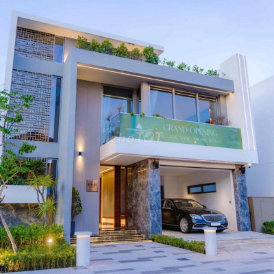 Chính chủ bán biệt thự đối diện sân golf BRG