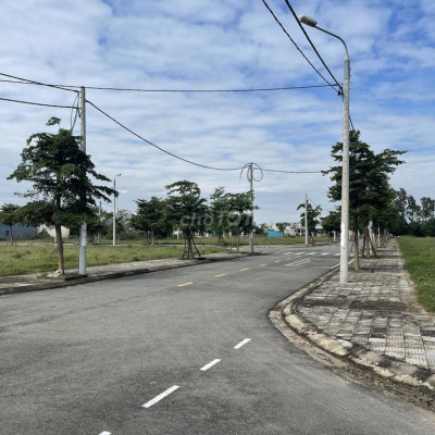 Bán lô Điện Ngọc, đường 7m5,100m2 giá 1tỷ 250