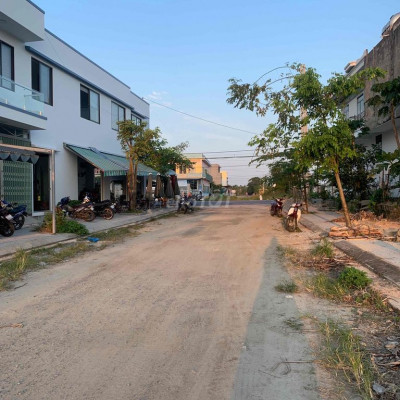 Bán đất sát UBND phường Điện An