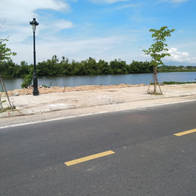 Xuân ra lô sập hầm mặc tiền sông KDC Thống Nhất.