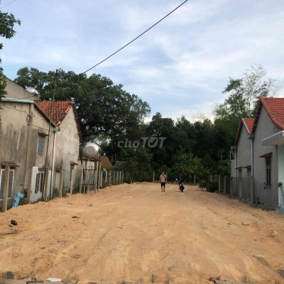 Đất MT Thị Trấn Hà Lam - 400m2