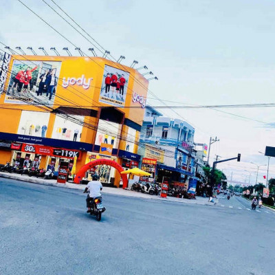 Bán lô 150m2 khu đất vàng ở đô thị,trung tâm ttrấn
