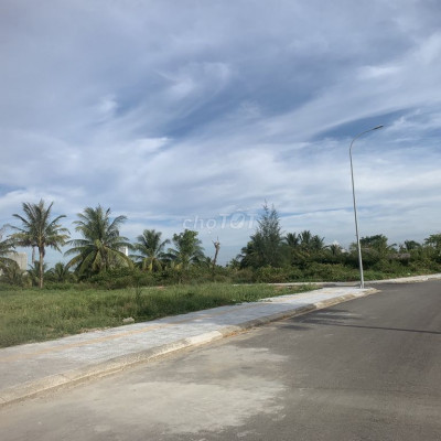 Đầu năm gả lô đất biệt thự 1B 309m2 chỉ 14tr/m2