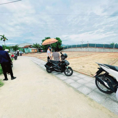 2 lô liên kề ngay thị trấn ái nghĩa
