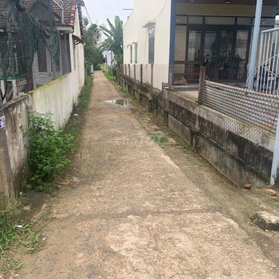 gần trục chính đường nhựa khu dân cư đông giá579tr