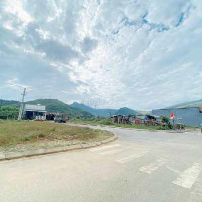 Bán lô đất đẹp trung tâm thị trấn Thạnh Mỹ