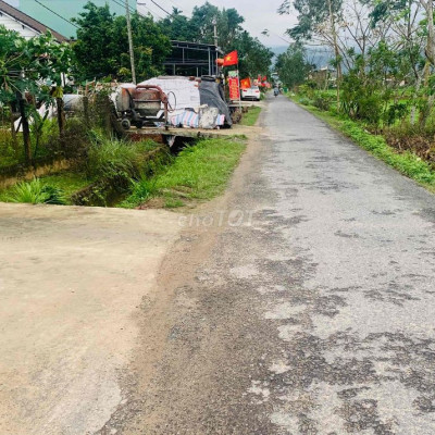 từ cf Bi chạy vào thôn châu sơn 1 tầm 500m