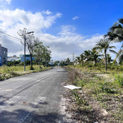 Bán đất cạnh công viên 1B sát đh fpt