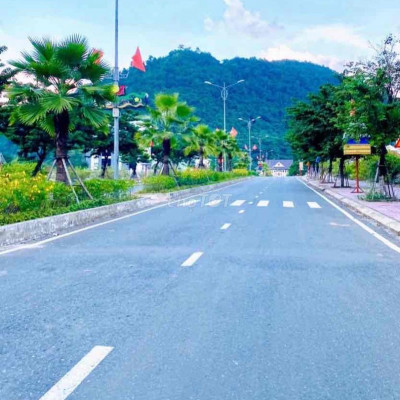 Bán gấp lô CC mặt tiền đường nhựa 7m5 TT Thị trấn