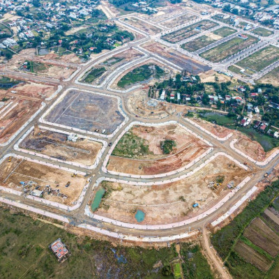 Bán đất mặt tiền giá rẻ, sát chợ, gần bên Hội An