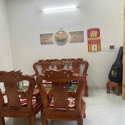 Nhà cấp 4 mới xây kiên cố nội thất tốt