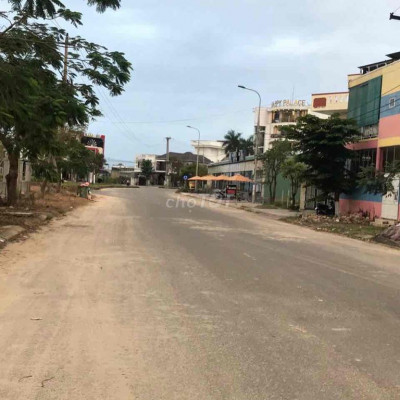 Cần Bán Lô Đất Đẹp Đối Diện Trường Thần Đồng