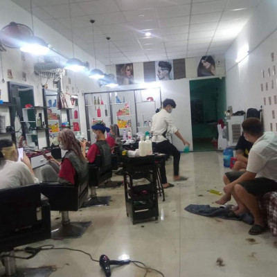Cần sang salon tóc nam nữ