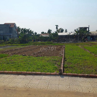 Bán đất ngay trục chính thị trấn Ai Nghĩa, 900tr,