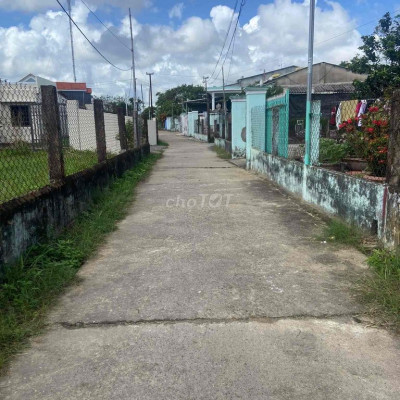 chính chủ cần bán lô đất gần đường võ như hưng