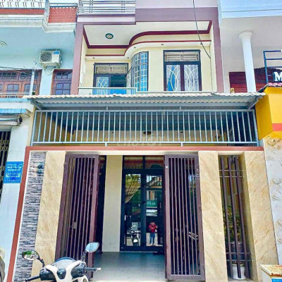 Nhà 2 Tầng Trần Quý Cáp gần Quảng Trường