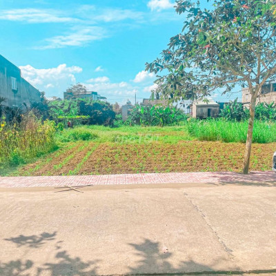 Chính Chủ Cần Bán Lô Đất Đối Diện Trường Học