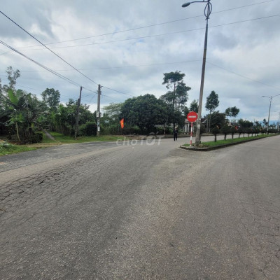 Đất 800m2, 2 mặt đường lớn Quế Sơn để kd nhà hàng