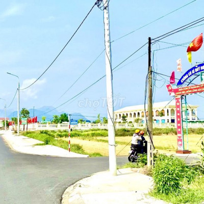 Đất nền dọc QL1A, khu hành chính Duy Xuyên giá 8xx