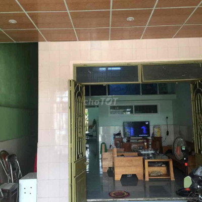 Bán Nhà Mặt Tiền Gần Chợ Vĩnh Điện