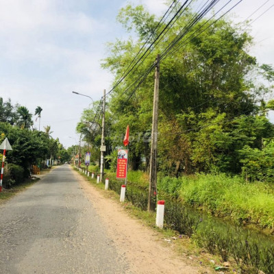 Giáp Hòa Tiến, chủ cần bán lô sát trục liên xã 5m